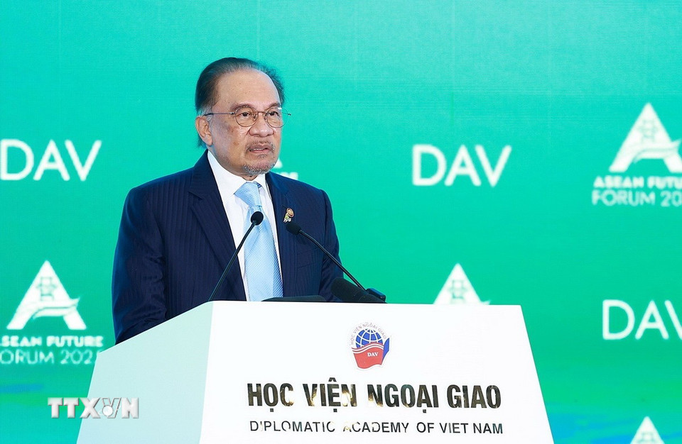 Thủ tướng Malaysia Anwar bin Ibrahim phát biểu. (Ảnh: Dương Giang/TTXVN)