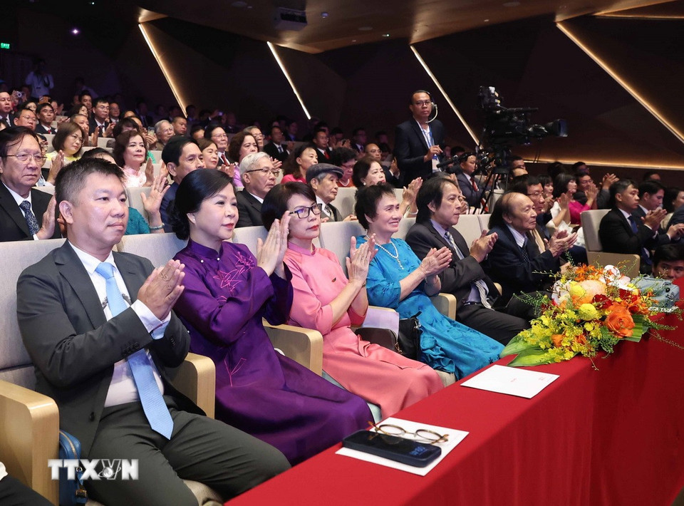 Các đại biểu tham dự buổi lễ. (Ảnh: Thống Nhất/TTXVN)