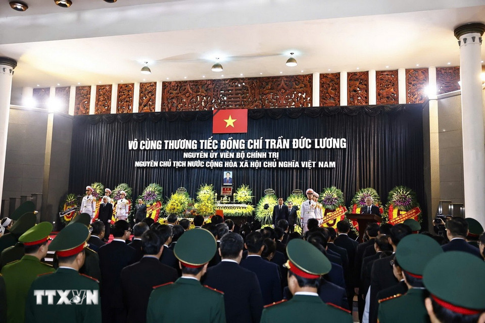 Lễ truy điệu nguyên Chủ tịch nước Trần Đức Lương. (Ảnh: TTXVN)