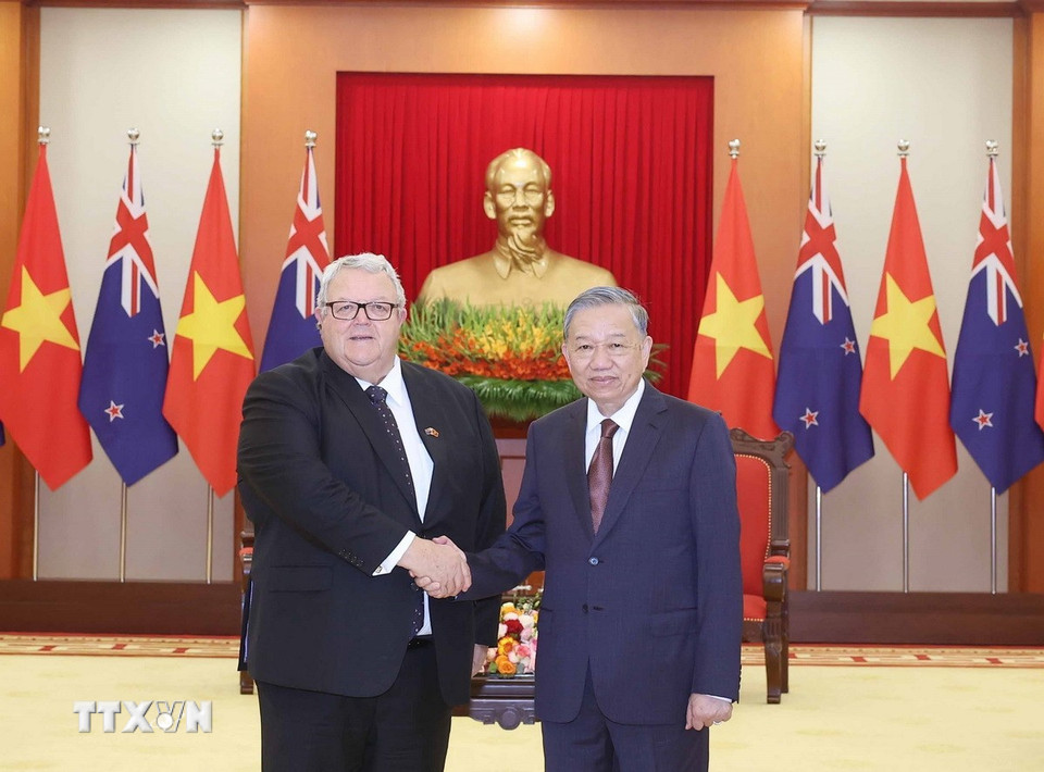 Tổng Bí thư Tô Lâm tiếp Chủ tịch Quốc hội New Zealand Gerry Brownlee. (Ảnh: Thống Nhất/TTXVN)