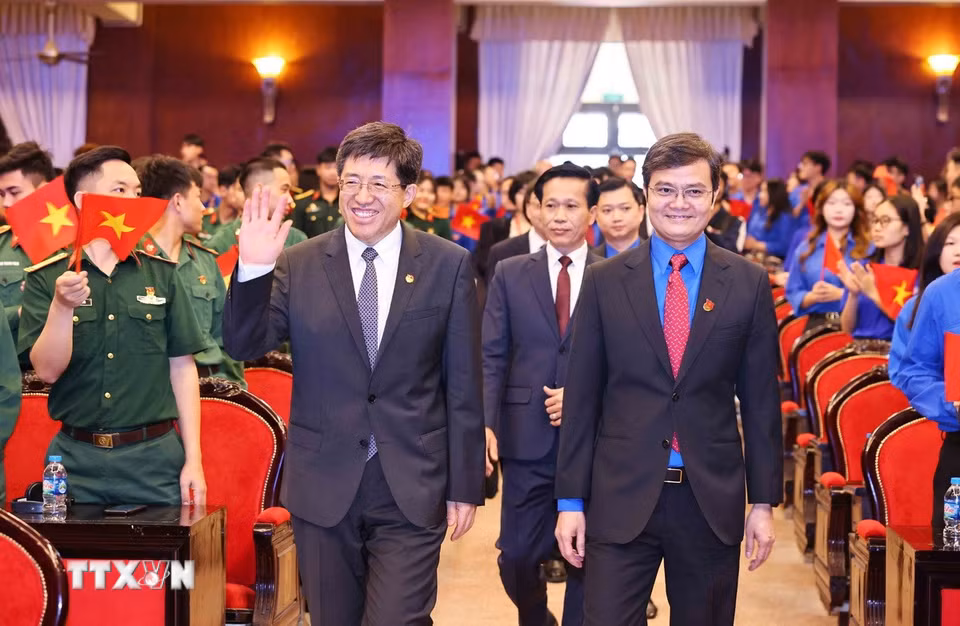 Các đại biểu đến dự chương trình Gặp gỡ hữu nghị thanh niên Việt Nam-Trung Quốc lần thứ 24 năm 2025. (Ảnh: Minh Đức/TTXVN)