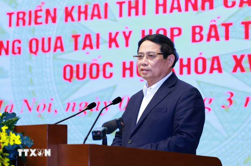 Thủ tướng Phạm Minh Chính phát biểu tại Hội nghị quán triệt Nghị quyết của Quốc hội. (Ảnh: Dương Giang/TTXVN)