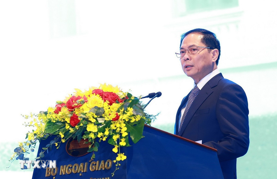 Phó Thủ tướng, Bộ trưởng Ngoại giao Bùi Thanh Sơn phát biểu khai mạc hội nghị. (Ảnh: Dương Giang/TTXVN)