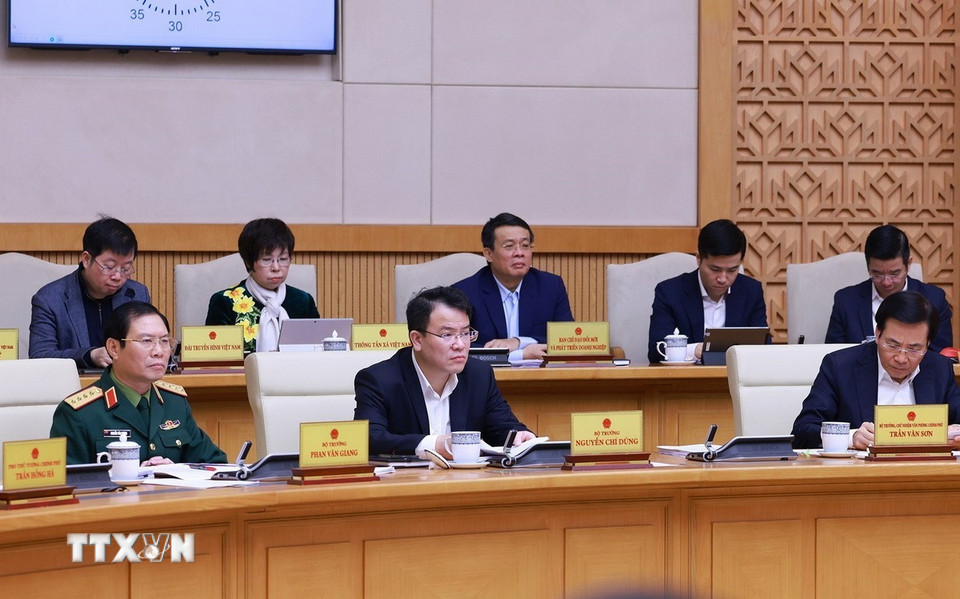 Lãnh đạo các bộ, ngành, cơ quan thuộc Chính phủ tham dự phiên họp. (Ảnh: Dương Giang/TTXVN)