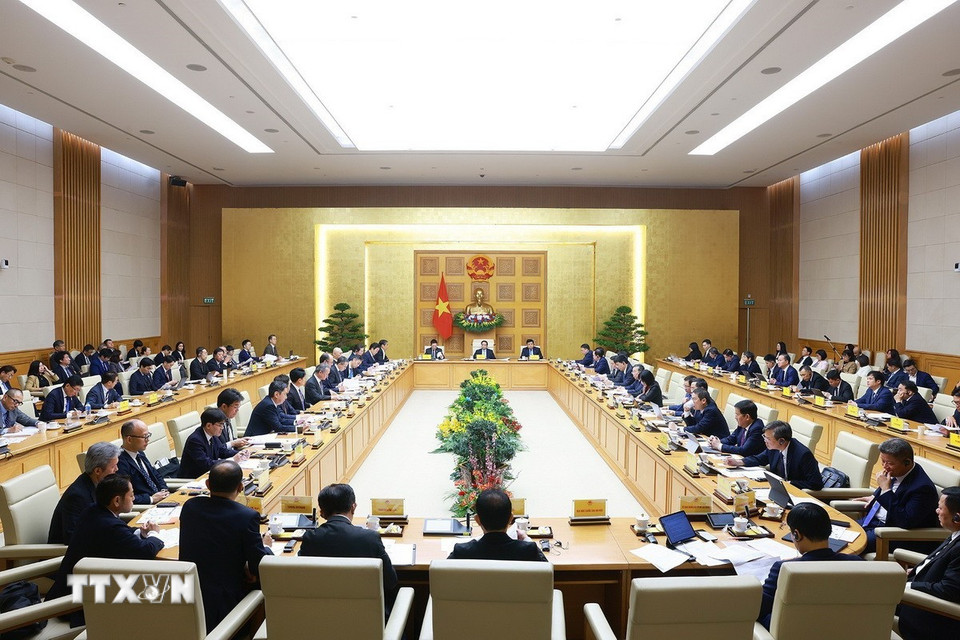 Thủ tướng Phạm Minh Chính và Phó Thủ tướng Hồ Đức Phớc, Phó Thủ tướng Nguyễn Chí Dũng chủ trì Tọa đàm với các doanh nghiệp Nhật Bản. (Ảnh: Dương Giang/TTXVN)