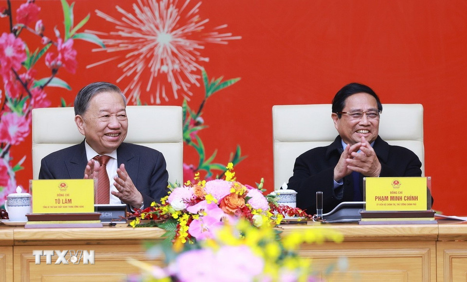 Tổng Bí thư Tô Lâm và Thủ tướng Phạm Minh Chính tại buổi gặp các lãnh đạo, nguyên lãnh đạo Đảng, Nhà nước. (Ảnh: Dương Giang/TTXVN)