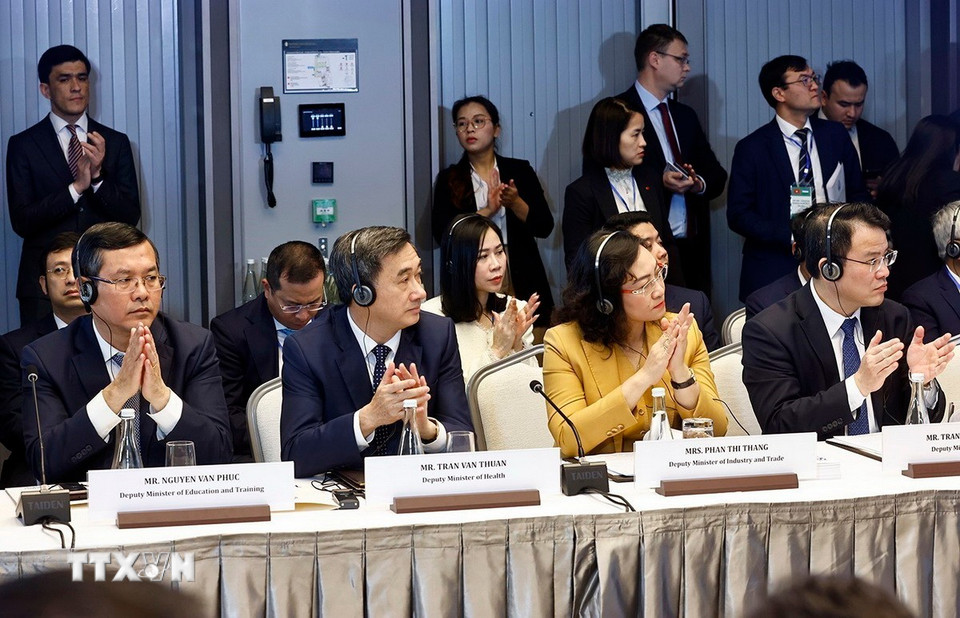 Đại biểu dự Tọa đàm Doanh nghiệp Uzbekistan-Việt Nam. (Ảnh: Doãn Tấn/TTXVN)