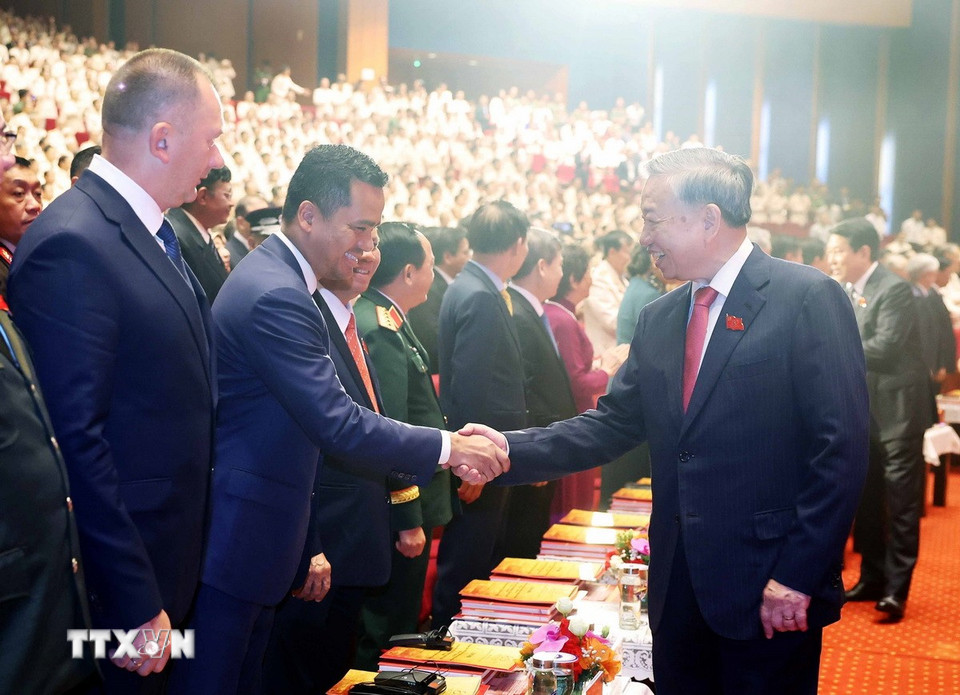 Tổng Bí thư Tô Lâm cùng các đại biểu quốc tế tham dự buổi lễ. (Ảnh: Thống Nhất/TTXVN)