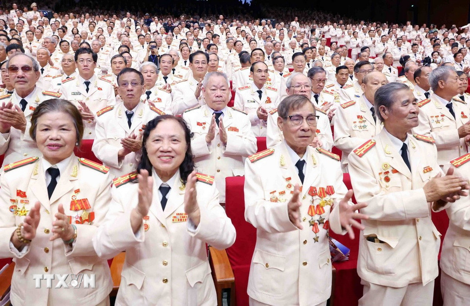 Các đại biểu tham dự buổi lễ. (Ảnh: Phạm Kiên/TTXVN)