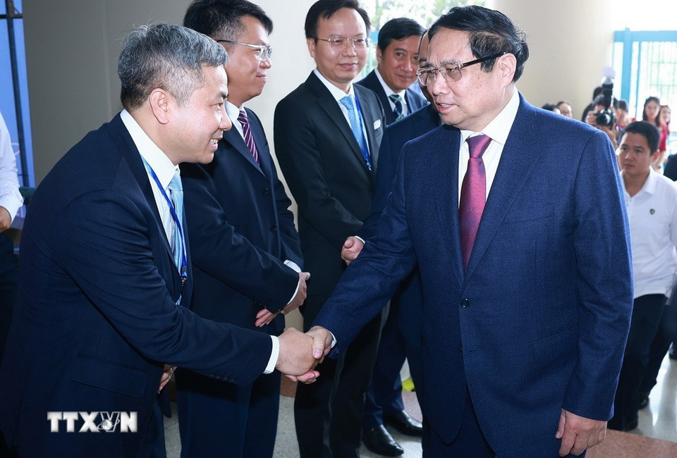 Thủ tướng Phạm Minh Chính đến dự Lễ kỷ niệm 30 năm thành lập Đại học Quốc gia Thành phố Hồ Chí Minh. (Ảnh: Dương Giang/TTXVN)
