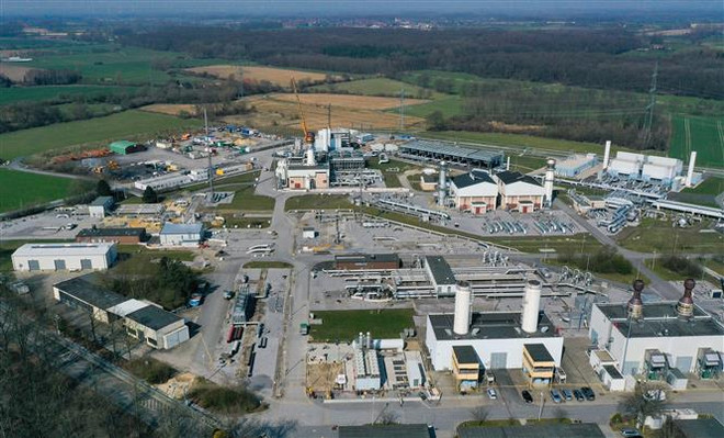 Đức có nguy cơ suy thoái trong 2 năm tới nếu ngừng nhập khí đốt Nga ảnh 1