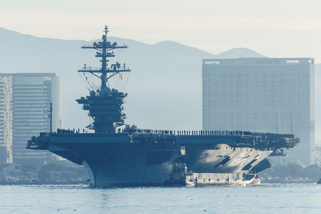 Tàu sân bay Abraham Lincoln. (Nguồn: Reuters) Tàu Mỹ và Nhật Bản tham gia tập trận chung trên biển ảnh 1