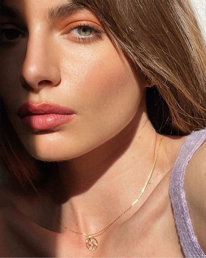 Công thức làm đẹp "3S" cho cô nàng tối giản tỏa sáng mùa tiệc cuối năm ảnh 4