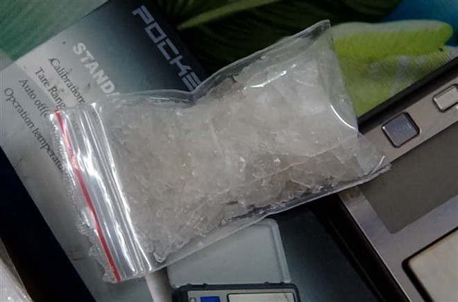 Bắt giữ đối tượng sử dụng ma túy đá trong khi điều khiển xe ôtô ảnh 1