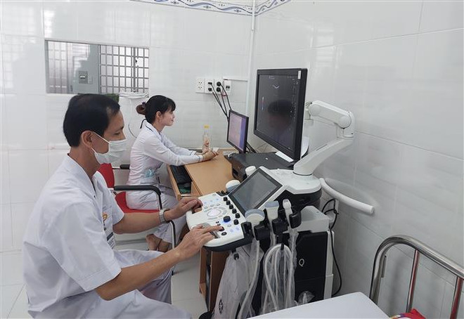 Tỉnh Đồng Nai chi hơn 889 tỷ đồng hỗ trợ nhân viên y tế công lập ảnh 1