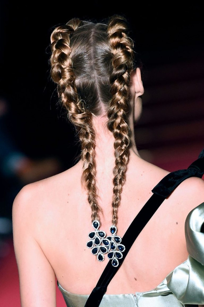 Xu hướng làm đẹp đầy tính ứng dụng từ tuần lễ thời trang Paris 2018 ảnh 9