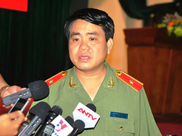 [Video] Thiếu tướng Nguyễn Đức Chung kể lại vụ khống chế con tin ảnh 1