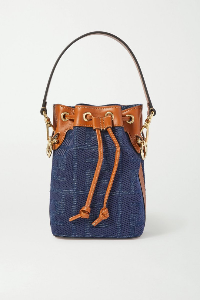 Mê mẩn những chiếc túi xách cực phẩm cho mùa Xuân Hè 2020 ảnh 17