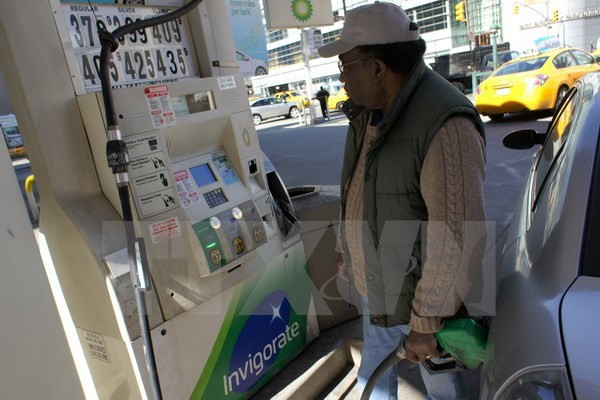 Giá dầu giao dịch trên thị trường Mỹ và thế giới giảm hơn 3% ảnh 1