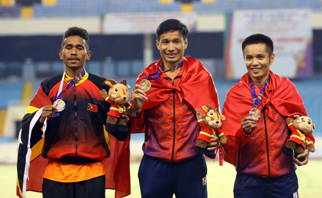 SEA Games 31: Ấn tượng hình ảnh đẹp của VĐV Timor Leste và Việt Nam ảnh 1