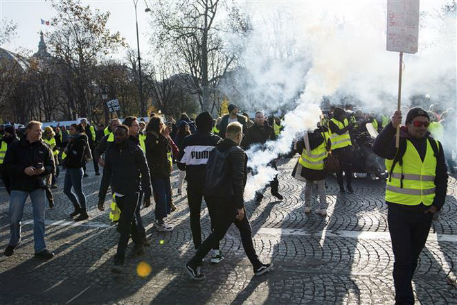 Pháp cảnh báo Tổng thống Mỹ không nên can thiệp chính trị ảnh 1