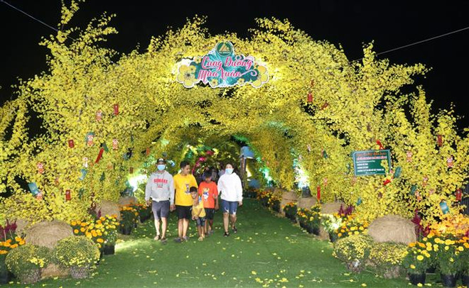 Cả nước đón Giao thừa Tết Nguyên đán 2023 trong thời tiết đẹp ảnh 1