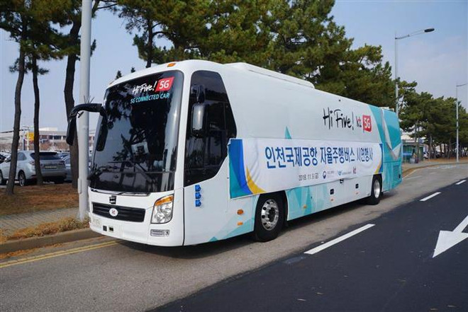 Hàn Quốc thử nghiệm trên thực địa xe buýt tự lái sử dụng mạng 5G ảnh 1