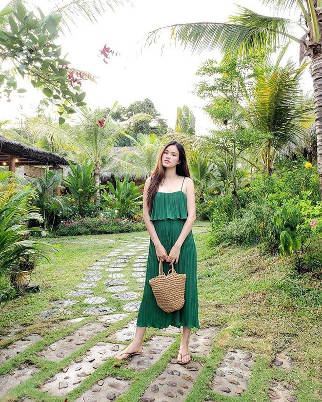 Cùng ngắm street style phóng khoáng của mỹ nhân Việt ảnh 7