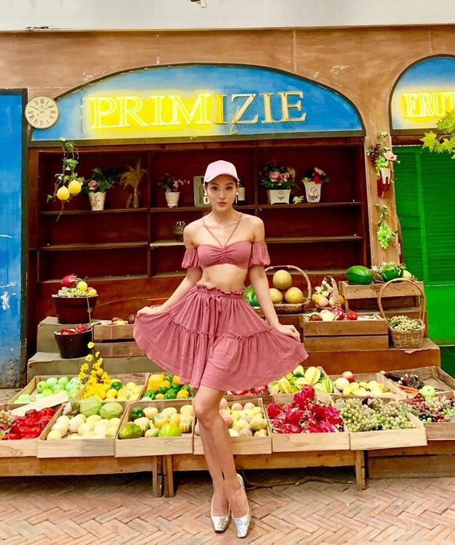 Cùng ngắm street style phóng khoáng của mỹ nhân Việt ảnh 10