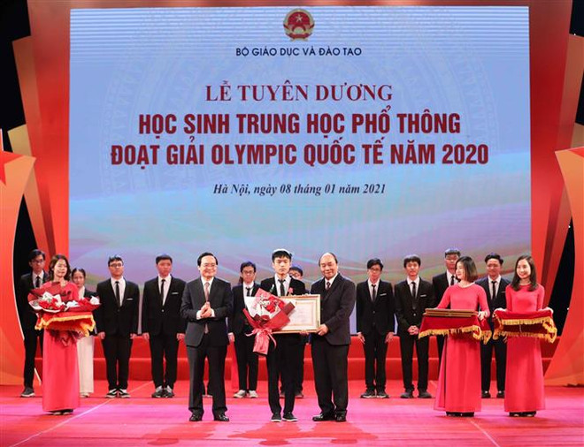 Thủ tướng tuyên dương học sinh Trung học đoạt giải Olympic quốc tế ảnh 4