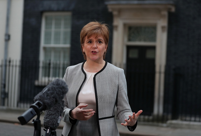 Thủ hiến Scotland Nicola Sturgeon. (Ảnh: AFP/TTXVN) Scotland sẽ không loại trừ lựa chọn nào nhằm ngăn chặn Brexit ảnh 1