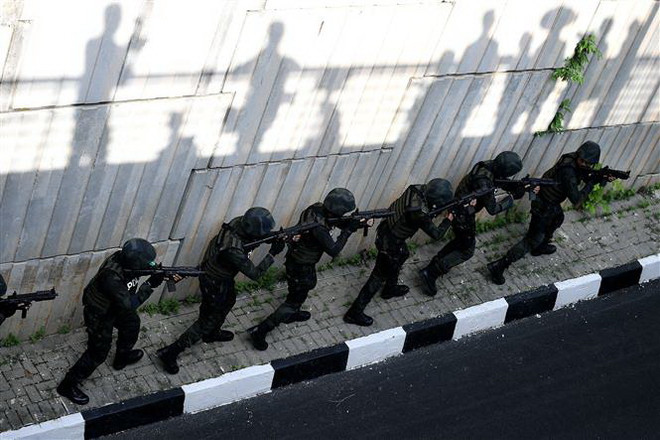 Cảnh sát Malaysia bắt giữ nhiều nghi phạm có liên hệ với khủng bố ảnh 1