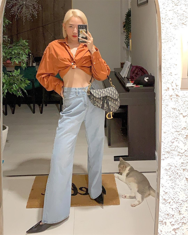 Trời trở rét, dàn sao Việt lăng xê áo khoác, blazer ấm áp ảnh 17