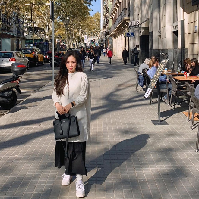 Trời trở rét, dàn sao Việt lăng xê áo khoác, blazer ấm áp ảnh 11