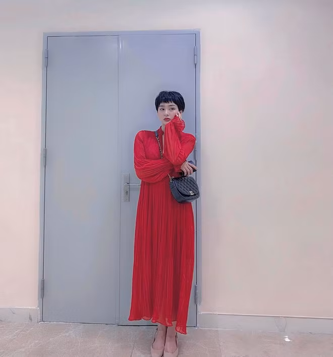 Trời trở rét, dàn sao Việt lăng xê áo khoác, blazer ấm áp ảnh 13