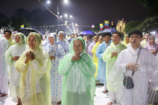 ttxvn-dai_le_hoi_yen_dieu_tri_cung_dao_cao_dai_tay_ninh (10).jpg