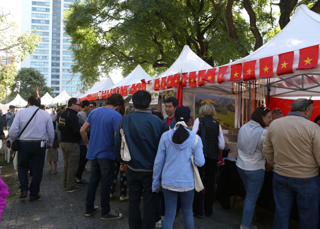 Ấn tượng văn hóa Việt tại Hội chợ ASEAN Bazar ở Argentina ảnh 1