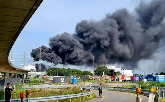 Đức: Nổ tại khu công nghiệp sản xuất hóa chất, một số người bị thương ảnh 1