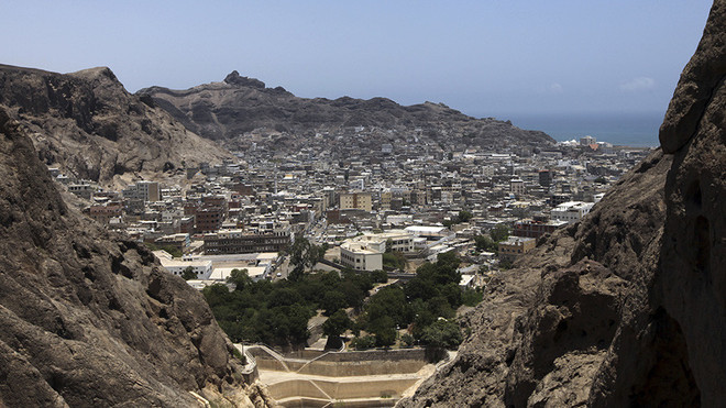 Yemen: Nổ bom bên ngoài Bộ Tài chính tại Aden, 5 người thương vong ảnh 1