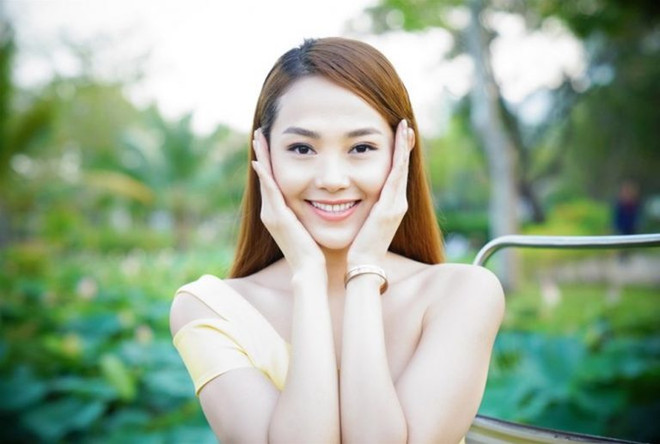 Làn da trắng mịn trong mướt với kem chống nắng giữ ẩm, không cồn ảnh 1