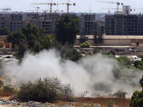 Mỹ và EU kêu gọi một lệnh ngừng bắn khẩn cấp tại Libya ảnh 1