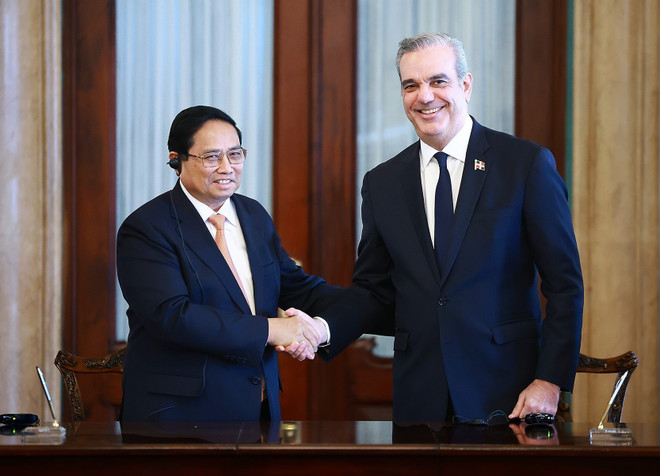 Thủ tướng Phạm Minh Chính và Tổng thống Cộng hòa Dominicana Luis Abinader Corona. (Ảnh: Dương Giang/TTXVN) ttxvn-dominicana_.jpg
