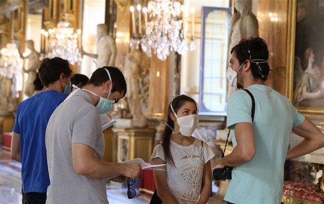 Italy thực hiện chương trình xét nghiệm huyết thanh trên diện rộng ảnh 1