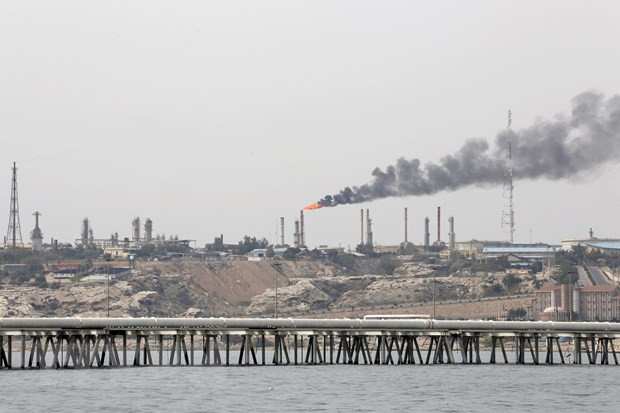 Iran, Libya và Venezuela vẫn được miễn trừ cắt giảm sản lượng dầu mỏ ảnh 1