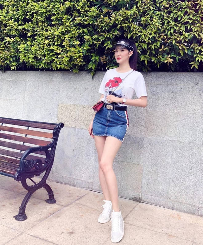 Mỹ nhân Việt khoe nhan sắc đỉnh cao với street style sành điệu ảnh 15