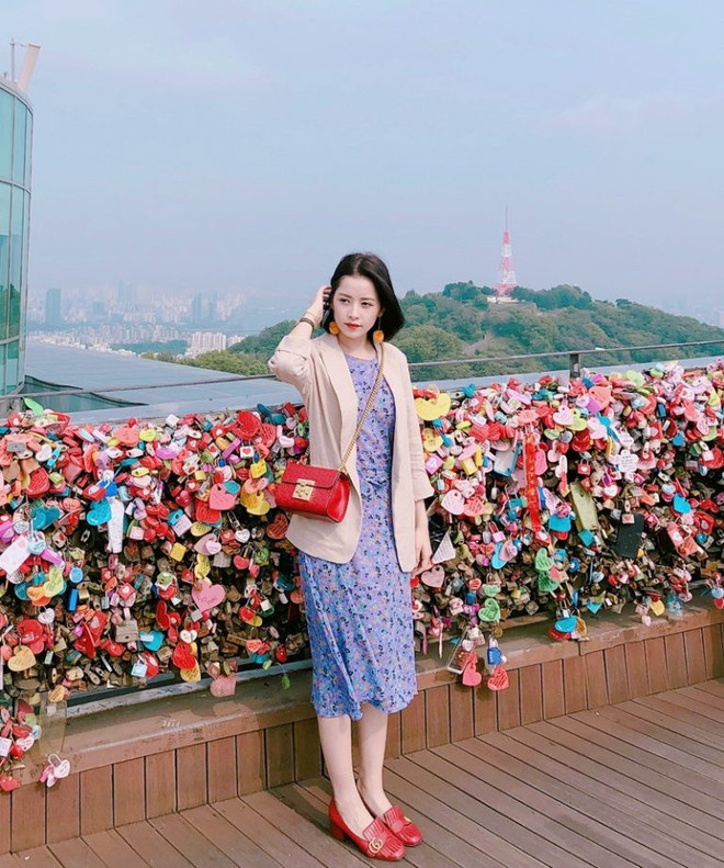 Mỹ nhân Việt khoe nhan sắc đỉnh cao với street style sành điệu ảnh 5