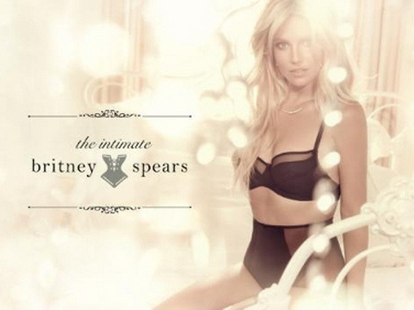 Britney Spears ra mắt dòng sản phẩm đồ lót và đồ mặc ở nhà ảnh 1