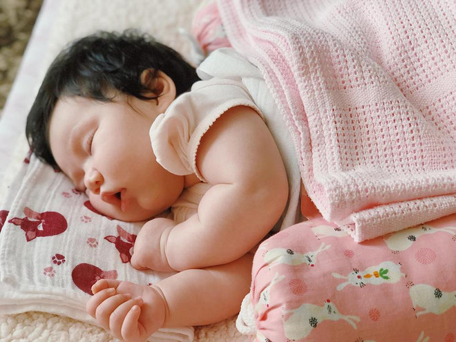 “Ngũ long công chúa” chào đời vào năm 2018 của showbiz Việt ảnh 7