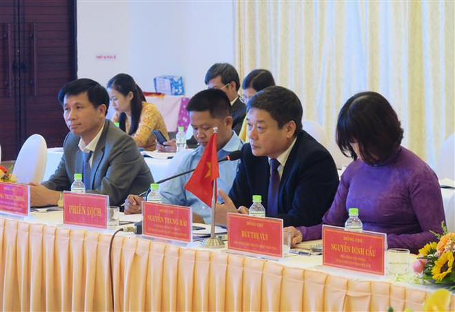 Kon Tum và Attapeu, Sekong trao đổi kinh nghiệm về công tác mặt trận ảnh 1