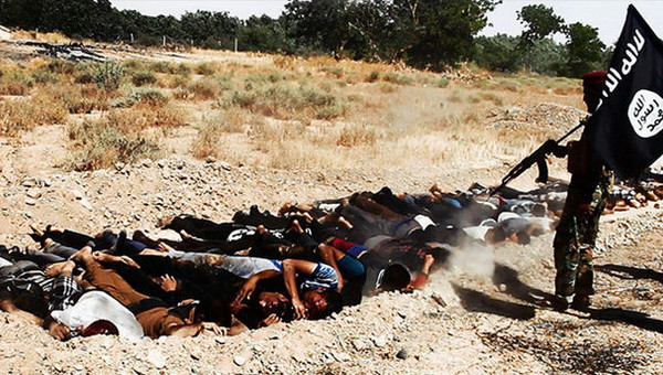 Lại phát hiện ngôi mộ tập thể nghi do phiến quân IS sát hại ảnh 1